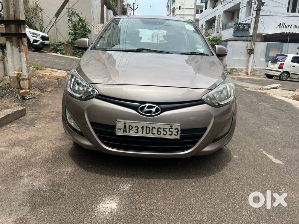 Hyundai I20 Sportz Petrol 2012