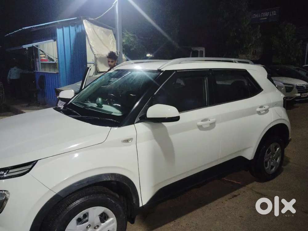 Hyundai Venue 2019 Diesel Well Maintained