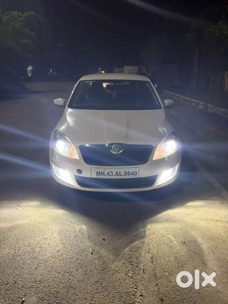 Skoda Rapid Elegance 2012 Diesel Mt