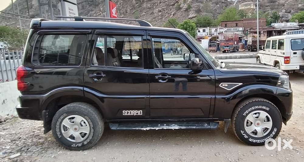 Mahindra Scorpio 2018 Diesel Well Maintained