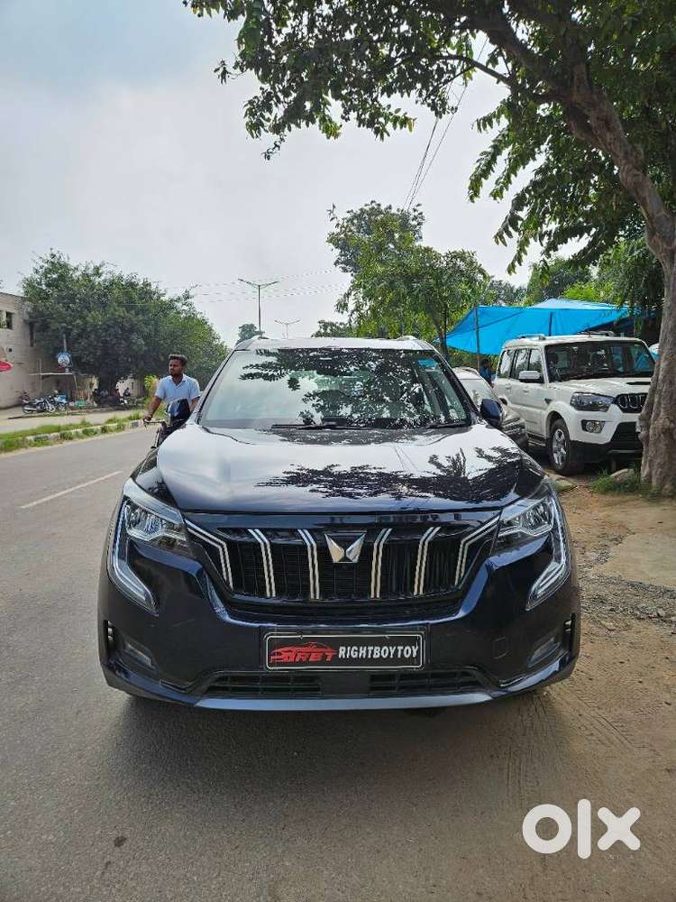 Mahindra Xuv700 2.0 Ax 7 Petrol At Luxury Pack Str, 2023, Petrol