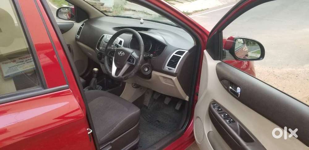 Hyundai I20 Sportz 1.2 Bs-iv, 2011, Petrol