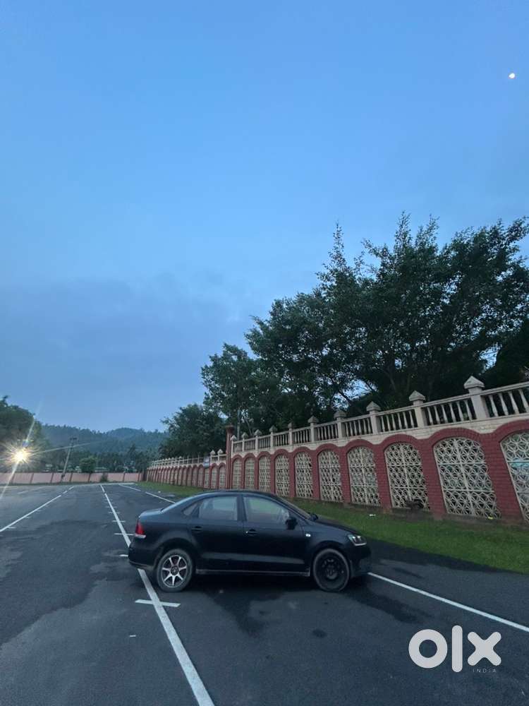 Volkswagen Vento Petrol 2011