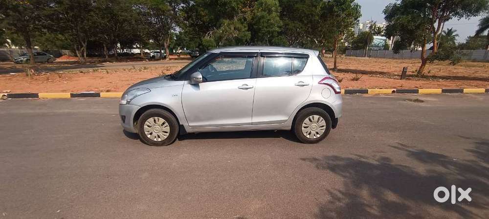 Maruti Suzuki Swift Vxi, 2014, Petrol