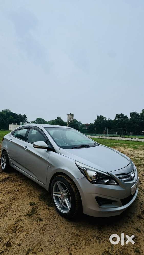 Hyundai Fluidic Verna 2016 1st Owner 2 Keys Full Insured New Tyres