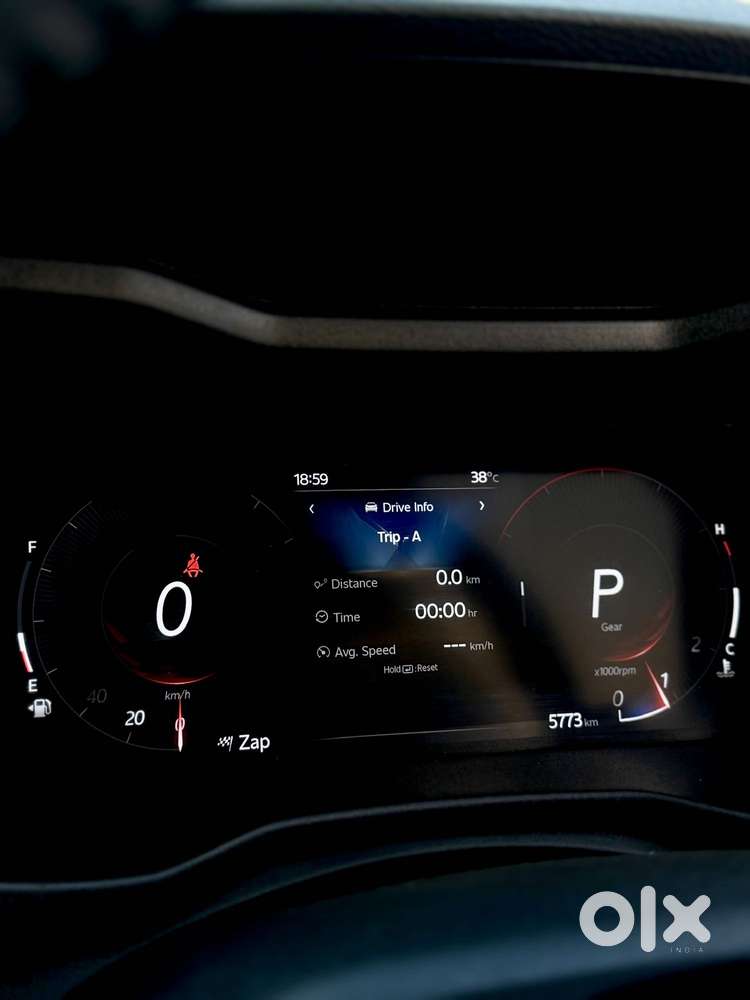 Mahindra Xuv 3xo Ax5 Pm At, 2024, Petrol