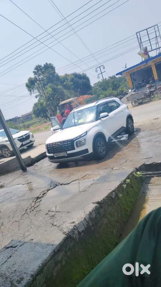 Hyundai Venue Diesel Manual 2024 Year