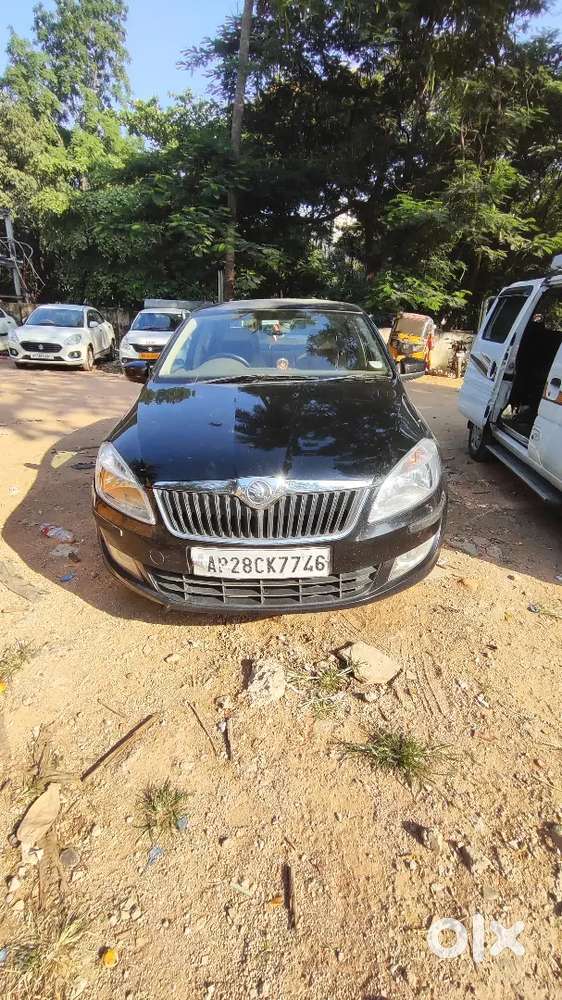 Skoda Rapid Elegance 2013 Diesel Manual