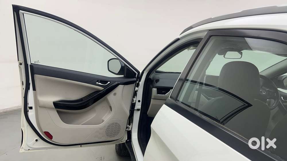 Tata Nexon 1.2 Revotron Xza Plus Hs, 2022, Petrol