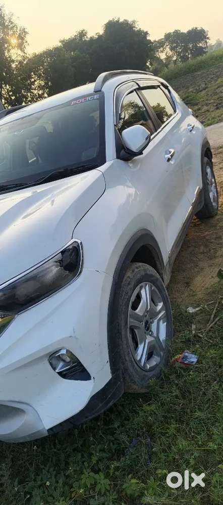 Kia Sonet 1.0 Htk Plus 2023
