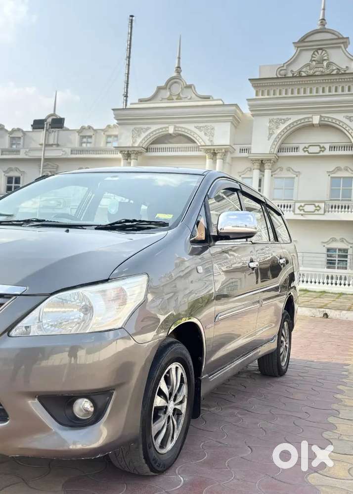 Toyota Innova 2012 Diesel 157000 Km Driven
