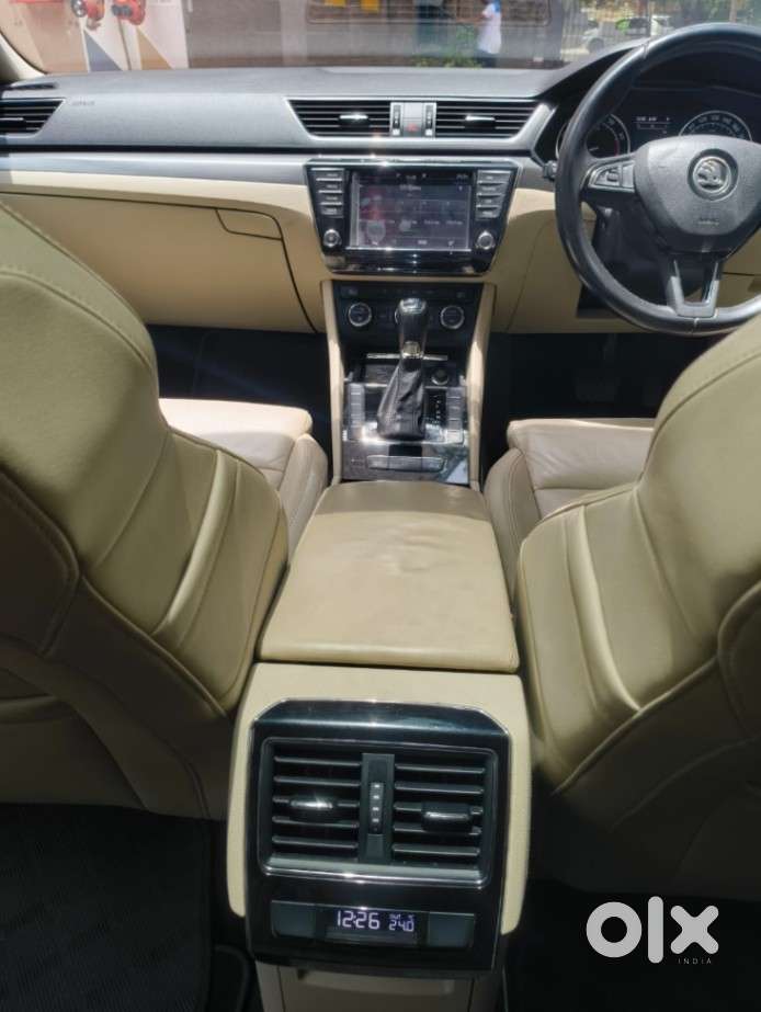 Skoda Superb Style 1.8 Tsi At, 2016, Petrol