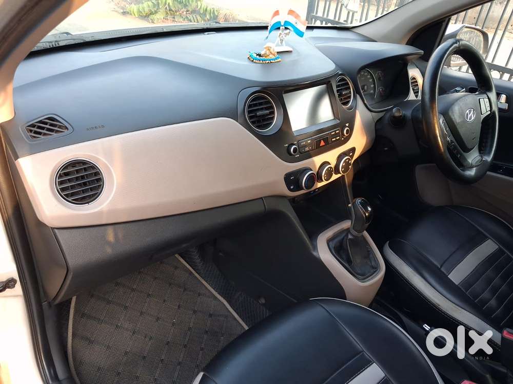 Hyundai Grand I10 At Sportz, 2017, Petrol