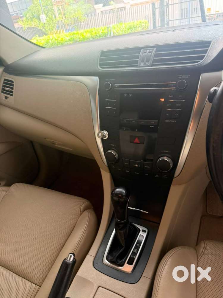 Maruti Kizashi 2011 Petrol 2 Variant