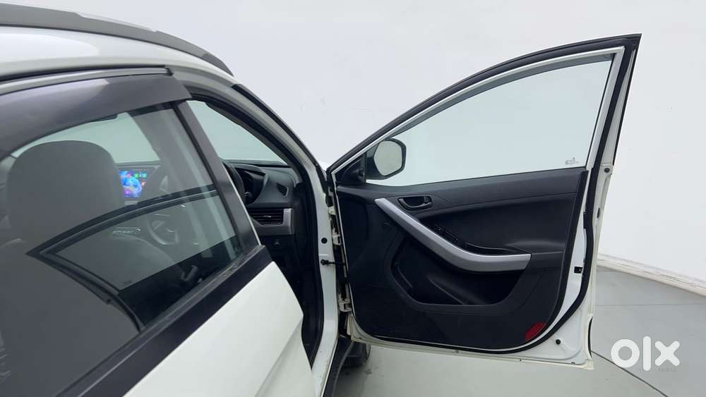 Tata Nexon 1.2 Revotron Xm (s), 2023, Cng & Hybrids
