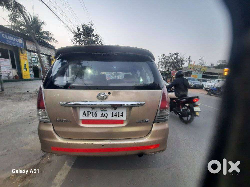 Toyota Innova 2.5 G (diesel) 8 Seater, 2005, Diesel