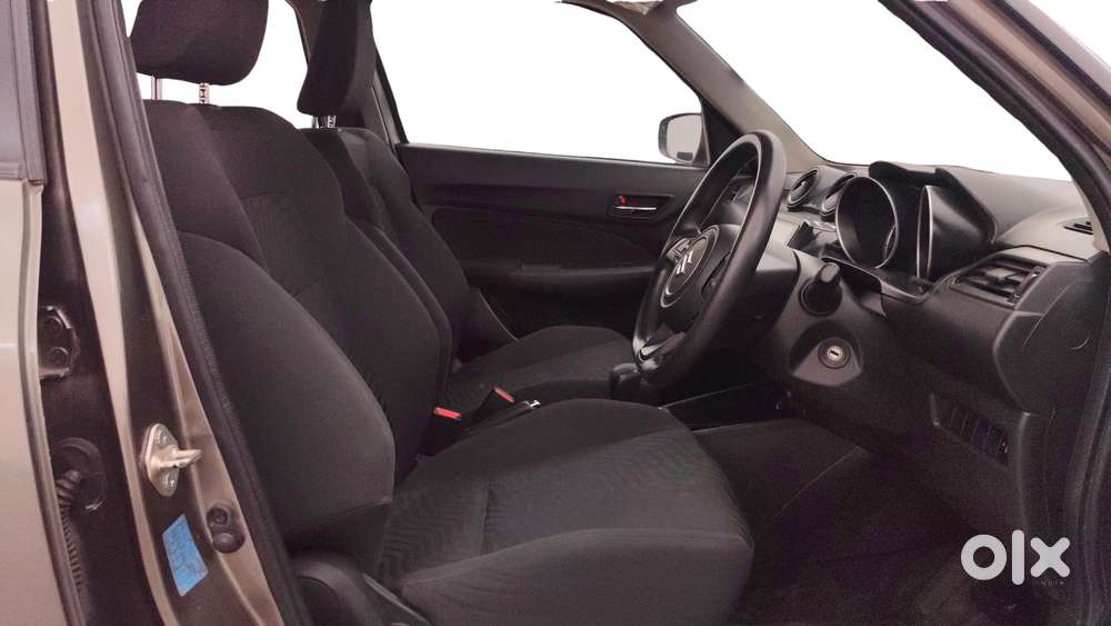 Maruti Suzuki Swift Amt Vxi, 2020, Petrol