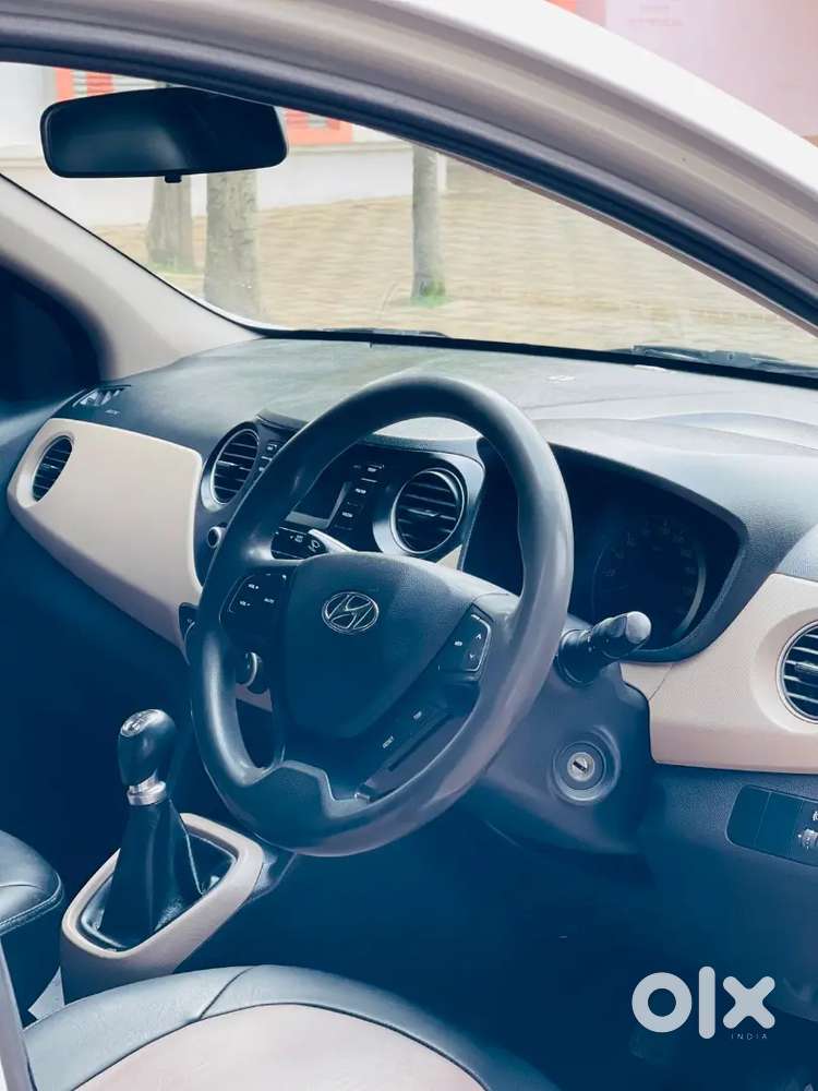 Hyundai Grand I10 2017 Petrol 79216 Km Driven