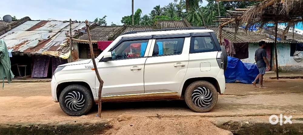 Mahindra Tuv 300 2019