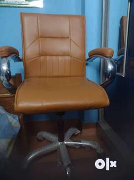 Office chairs best sale online olx