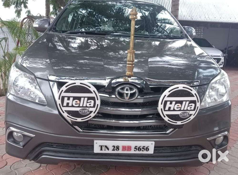 Toyota Innova 2.5 Z Diesel 7 Seater Bs Iv, 2014, Diesel