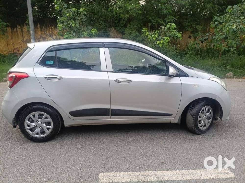 Hyundai Grand I10 Sportz Cng, 2017, Cng & Hybrids