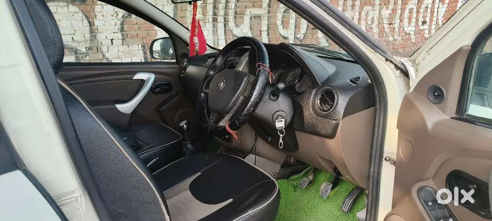 Renault Duster 2017 Diesel 121000 Km Driven