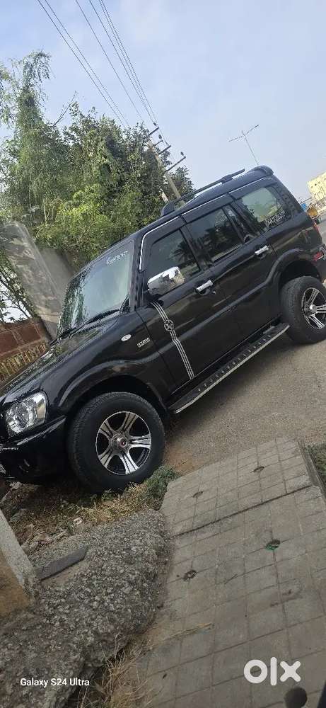 Mahindra Scorpio Classic 2003 Diesel Manual 200000 Km Driven