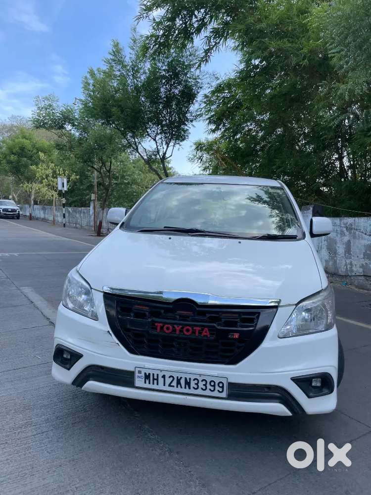 Toyota Innova V 2014