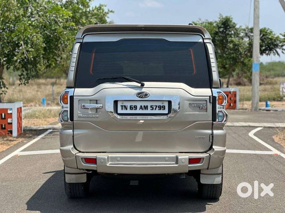 Mahindra Scorpio S10 8 Seater, 2015, Diesel