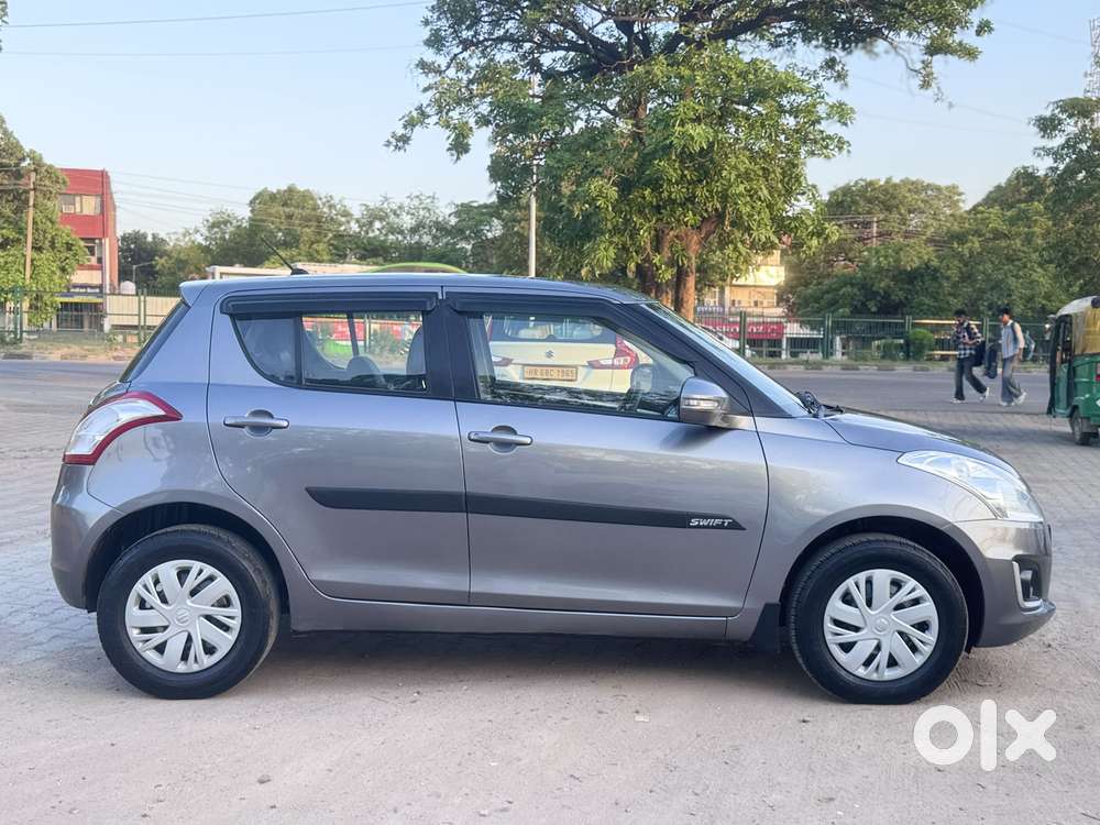 Maruti Suzuki Swift Vxi Abs Bsiv, 2015, Petrol