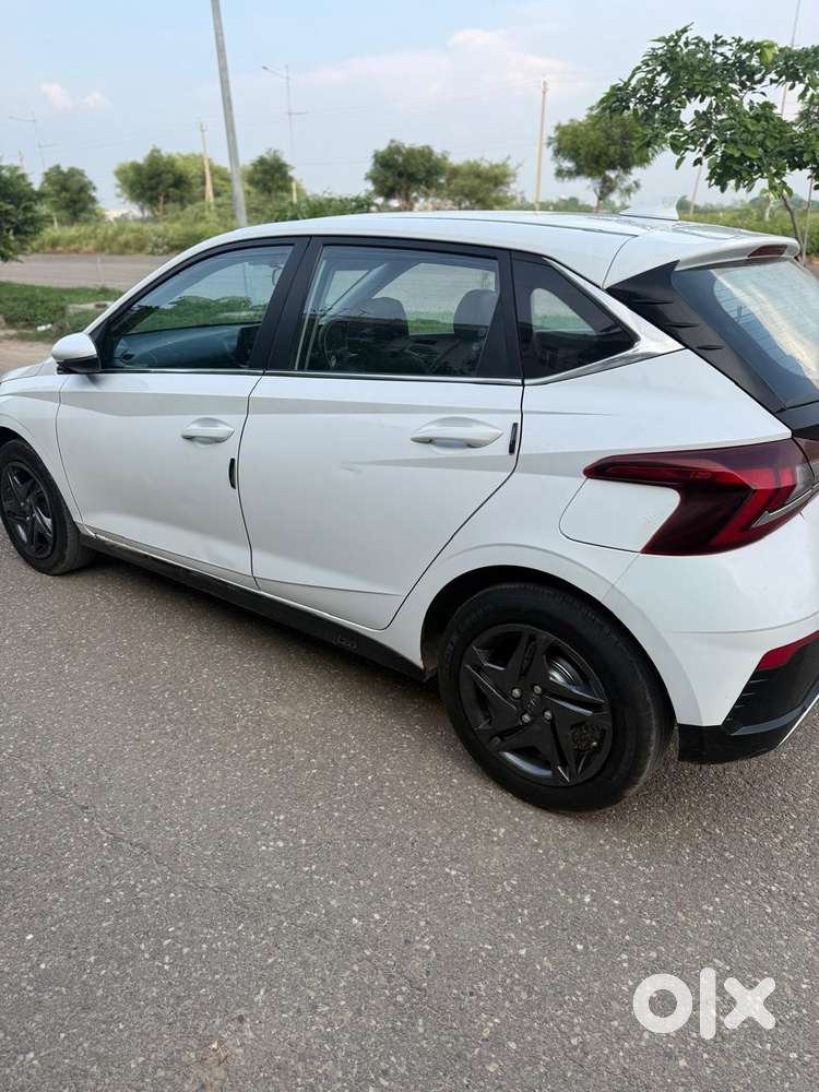 Hyundai New I20 1.5 Sportz Mt, 2023, Petrol