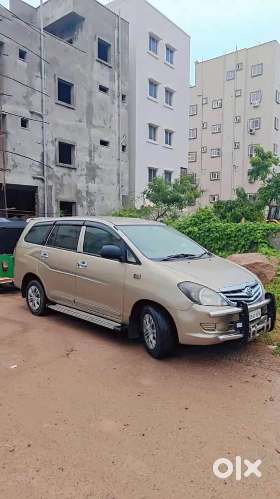 Toyota Innova 2.5 G Bsiii Diesel 2008 Expiry 2028 Dec