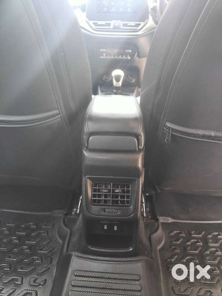 Maruti Suzuki Baleno 2015-2019 1.2 Zeta At, 2022, Petrol