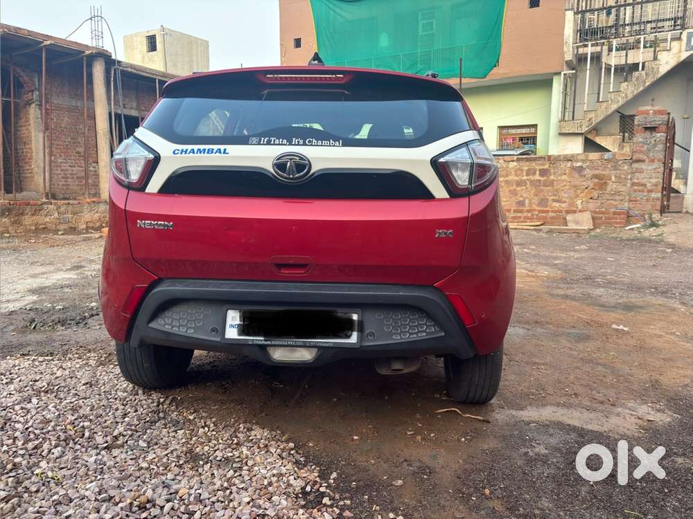 Tata Nexon Petrol Manual 2018