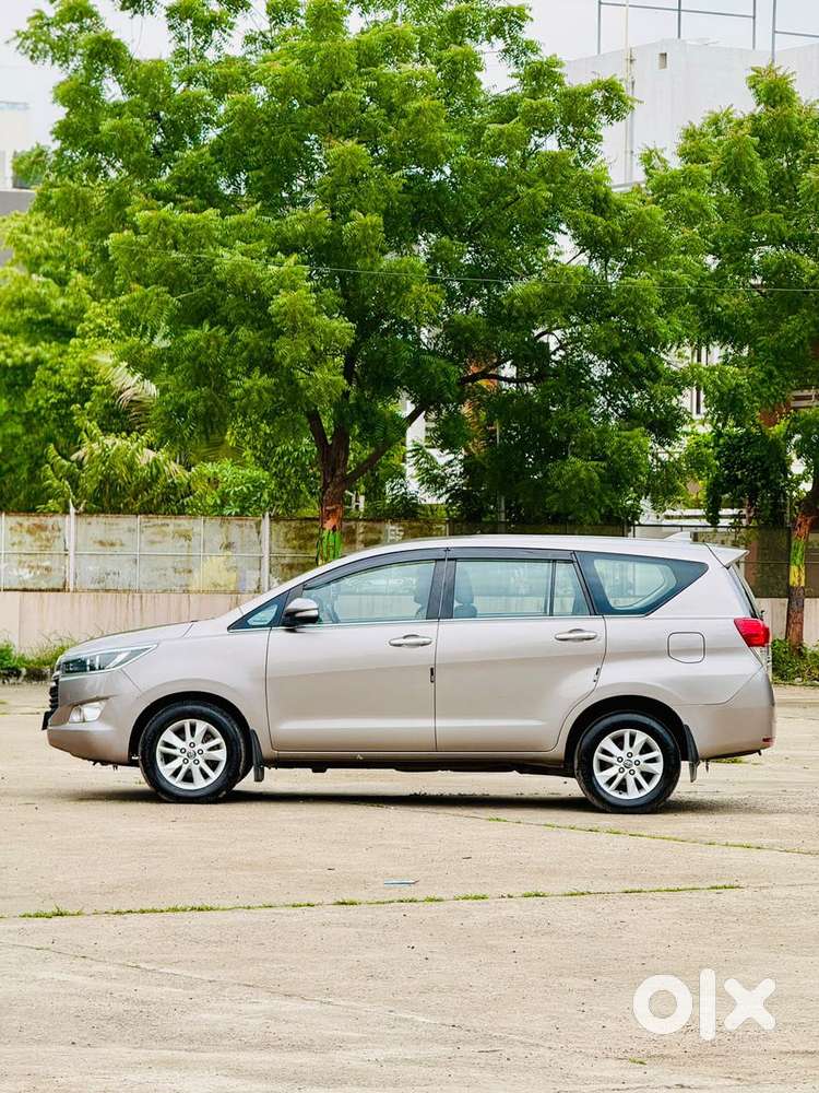 Toyota Innova Crysta 2.4 V, 2017, Diesel