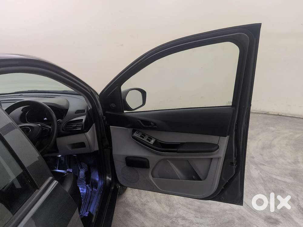 Tata Tiago Xe, 2024, Petrol