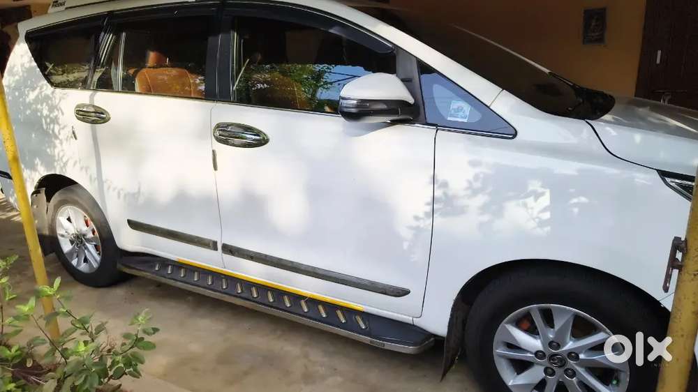 Toyota Innova Crysta 2017 2nd Owner Diesel