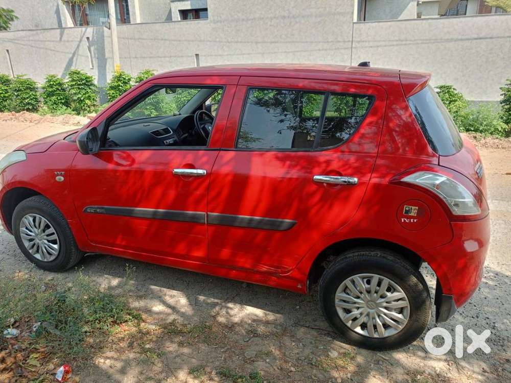 Maruti Suzuki Swift Lxi, 2016, Petrol