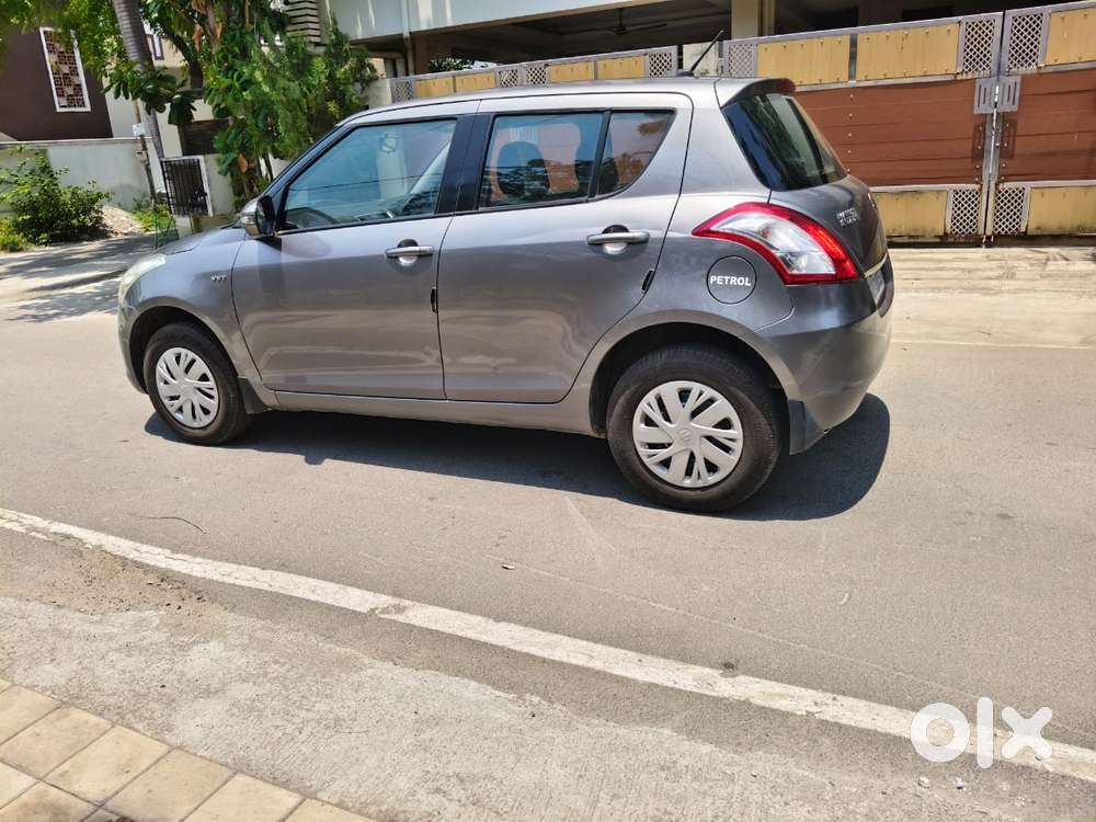 Maruti Suzuki Swift Vxi Abs Bsiv, 2017, Petrol
