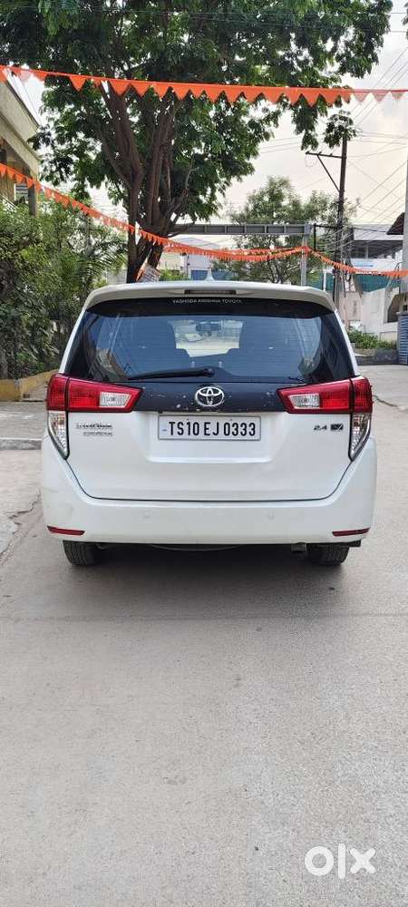 Toyota Innova Crysta 2.4 V 7 Str, 2016, Diesel
