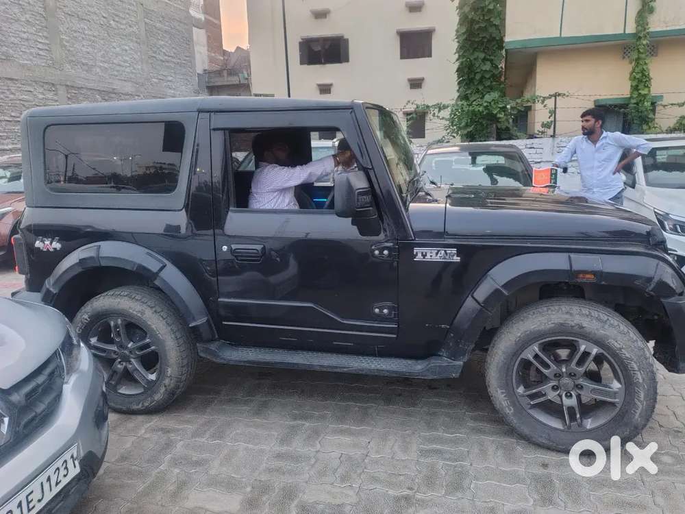 Mahindra Thar Petrol 2022