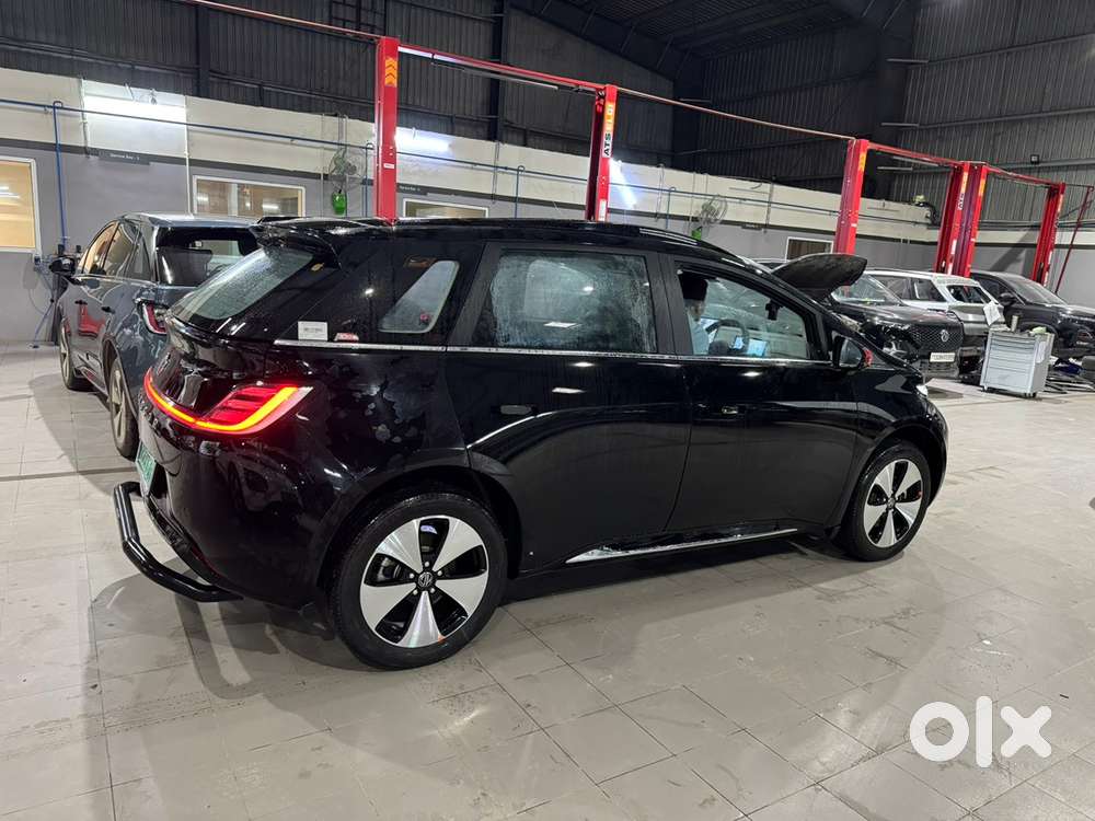 Mg Windsor Ev 2025 Exclusive