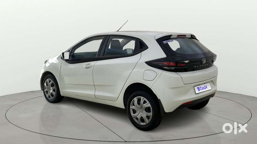 Tata Altroz 1.2 Xm Plus, 2022, Petrol