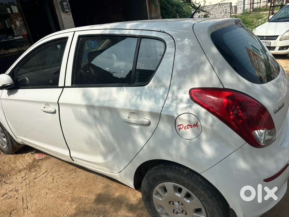 Hyundai I20 Petrol 180000 Km Driven