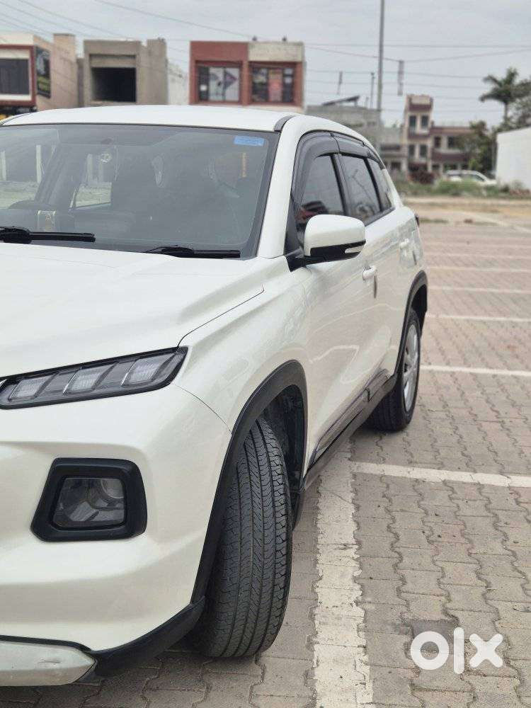 Maruti Suzuki Grand Vitara 1.5 Delta Smart Hybrid At, 2023, Petrol