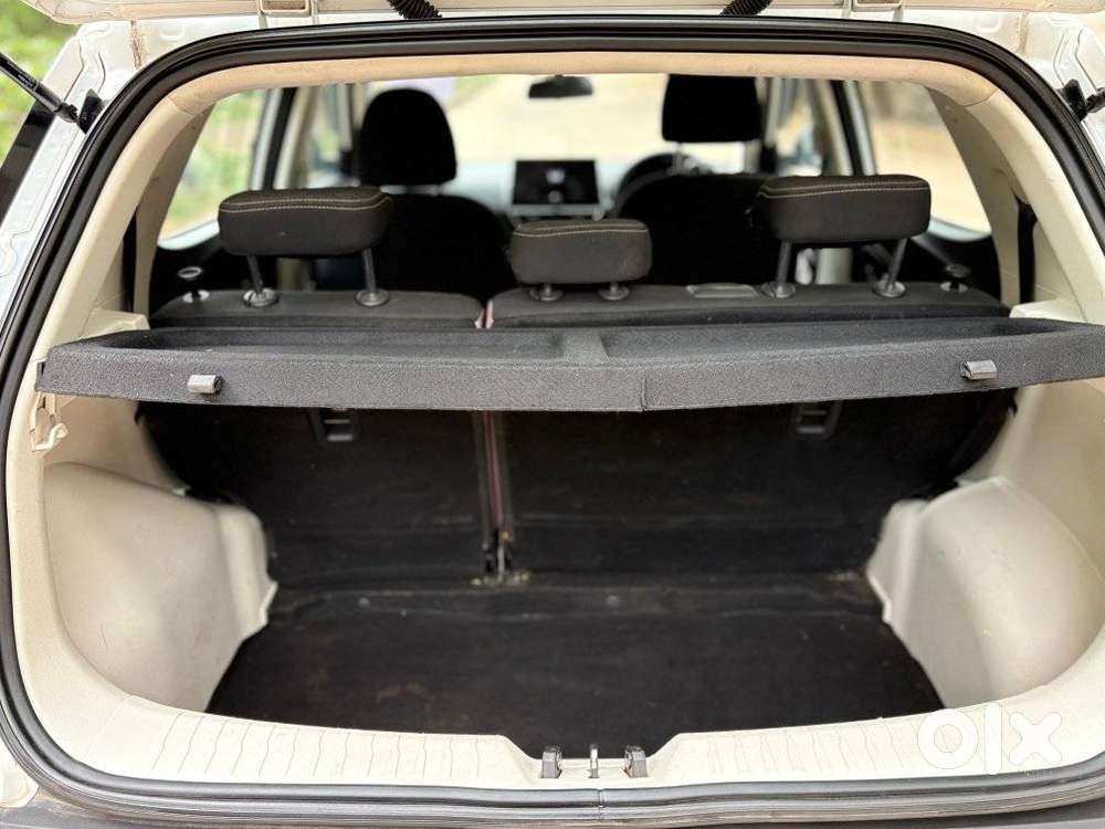 Mahindra Xuv 3xo Ax5 Ds Mt, 2024, Diesel