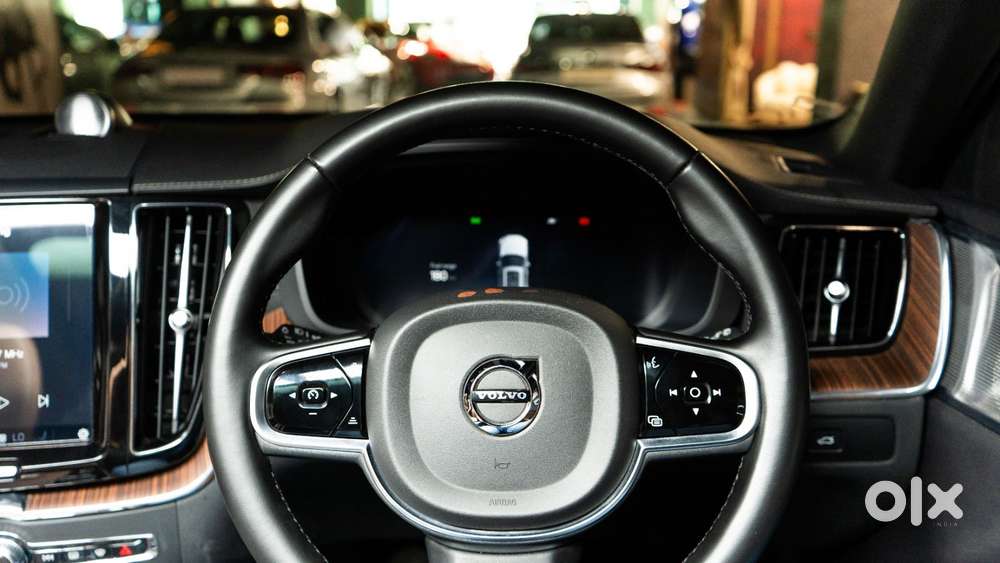 Volvo Xc60 2.0 B5 Ultimate, 2025, Petrol