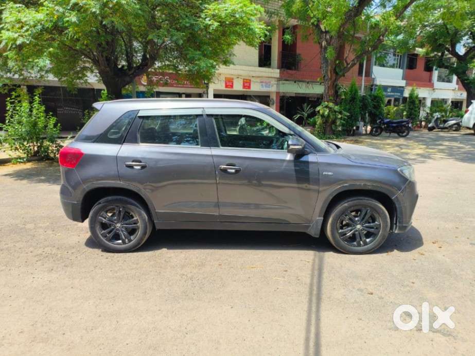 Maruti Suzuki Brezza Zxi Plus At, 2019, Diesel