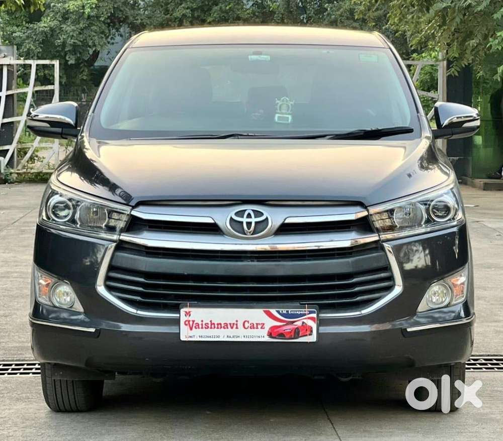 Toyota Innova Crysta 2.4 V 8 Str, 2017, Diesel
